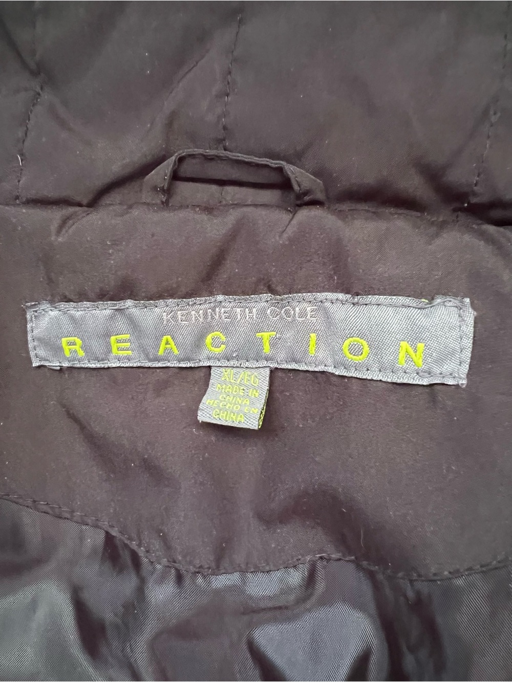 Kenneth Cole Reaction Black Down Feather Puffer Vest Size XL - Picture 3 of 5